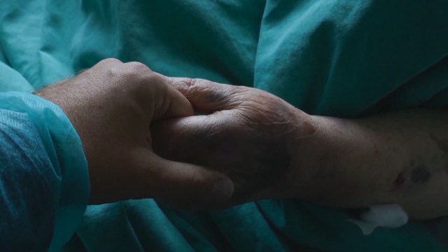 bashinsky's tweet card. Sergeant Mike Manthorne with the Sioux City Police Department said physical abuse of elderly people in Siouxland rose by 140% last year. He said a lack of professional care contributed to the probl…