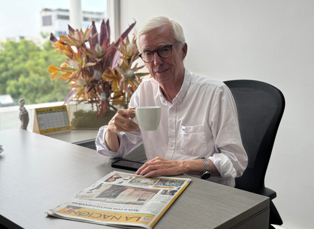 JERobledo's tweet card. Tras más de 20 años en el Congreso, Jorge Enrique Robledo quiere regresar al Senado, debido a “los estropicios del gobierno de Gustavo Petro” y para que