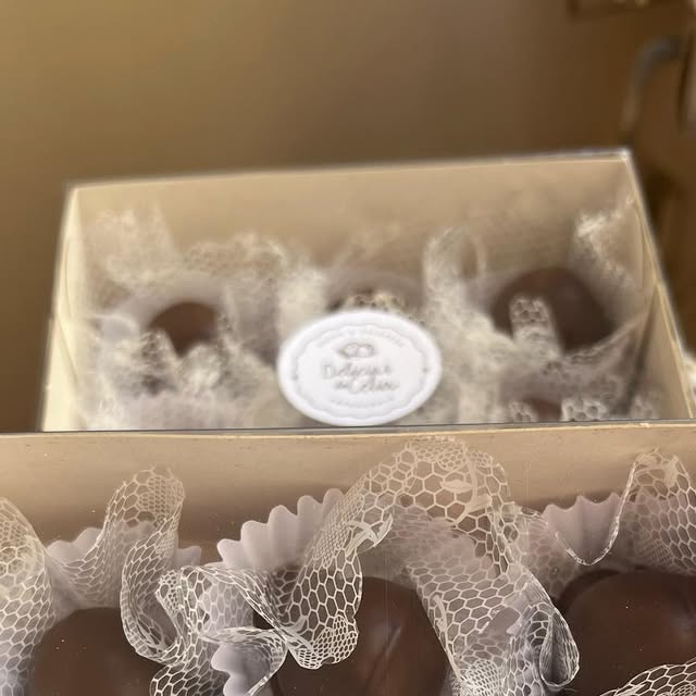 FuxicodeMulher1's tweet card. Delícias da Célia (@deliciasdacelia_rj) • Instagram photo