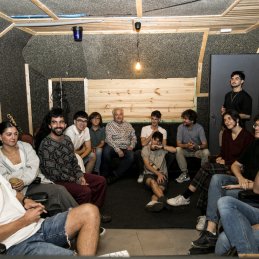 Tweet card summary image