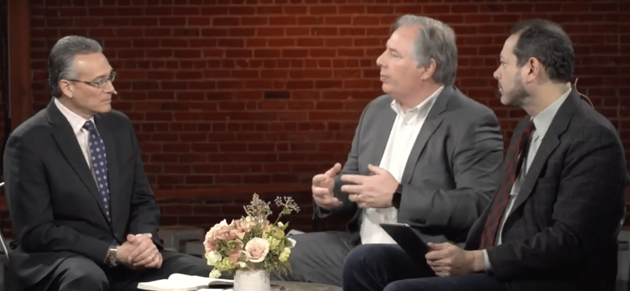 biconnections's tweet card. TheCUBE, SiliconANGLE’s roving news desk, celebrates Big Data Week with a two-day event, BigData SV. The event reflects on nearly a decade of big data successes, failures and points of cultural...