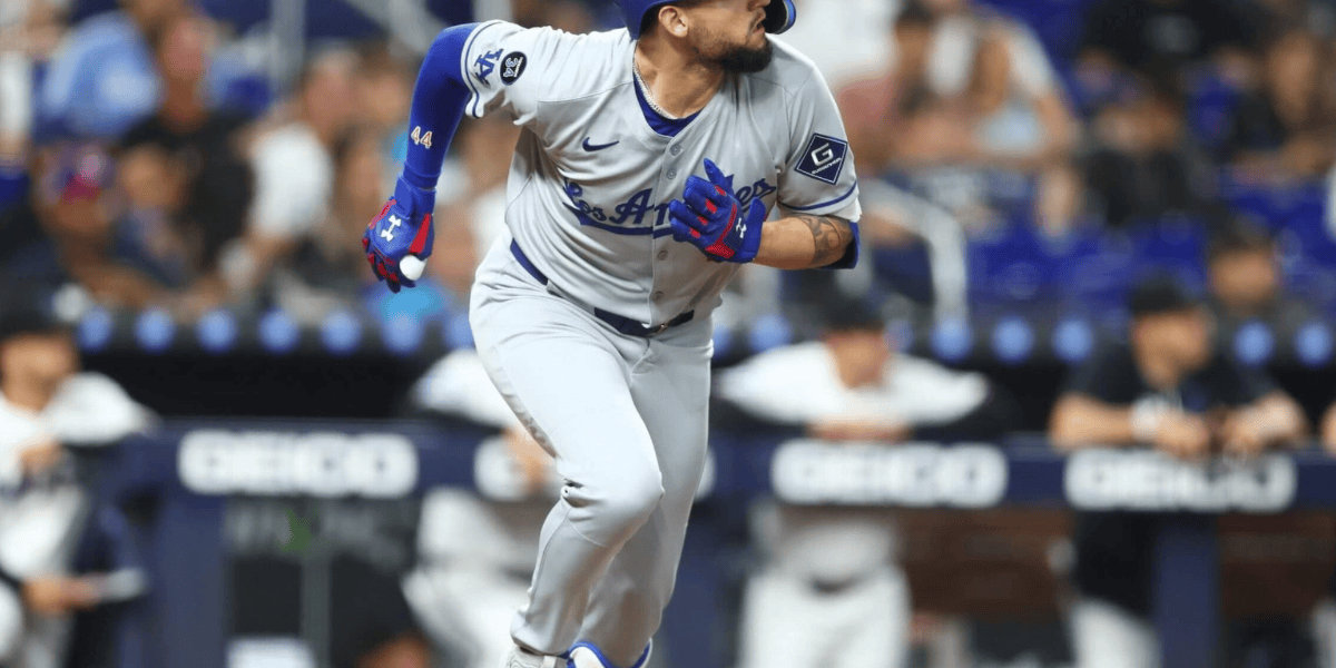 AlBatBeisbol's tweet card. The young Cuban outfielder Andy Pages continues to make history in Major League Baseball. At just 24 years old, he has clinched his second consecutive World Series title.