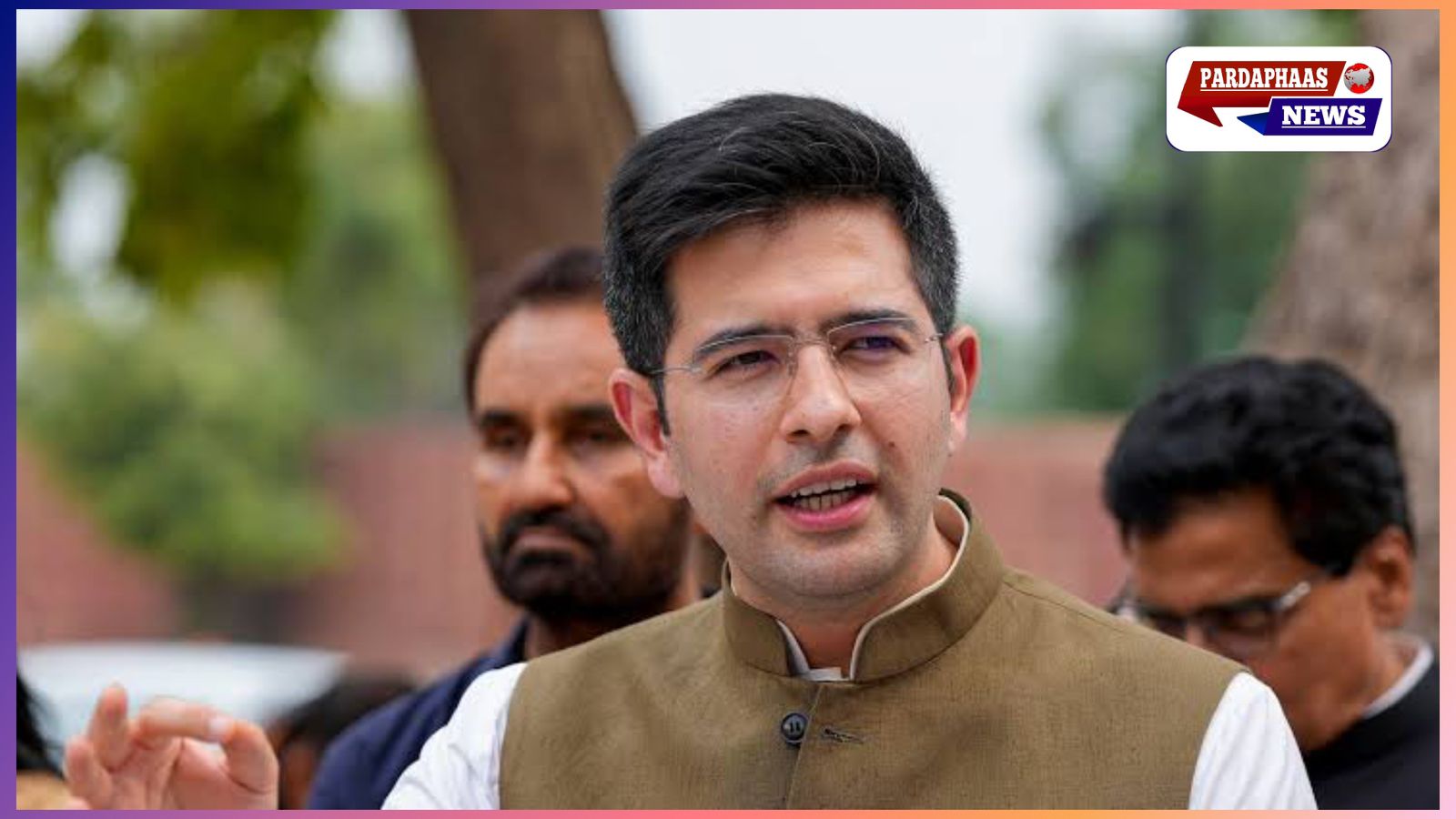 pardaphaas's tweet card. Mahakumbh 2025: आम आदमी पार्टी के राज्यसभा सांसद राघव चड्ढा ने महाकुंभ के दौरान फ्लाइट्स के किराए में बेतहाशा बढ़ोतरी पर सवाल उठाए हैं। उन्होंने इसे श्रद्धालुओं के साथ धोखाधड़ी करार देते हुए सरकार से...