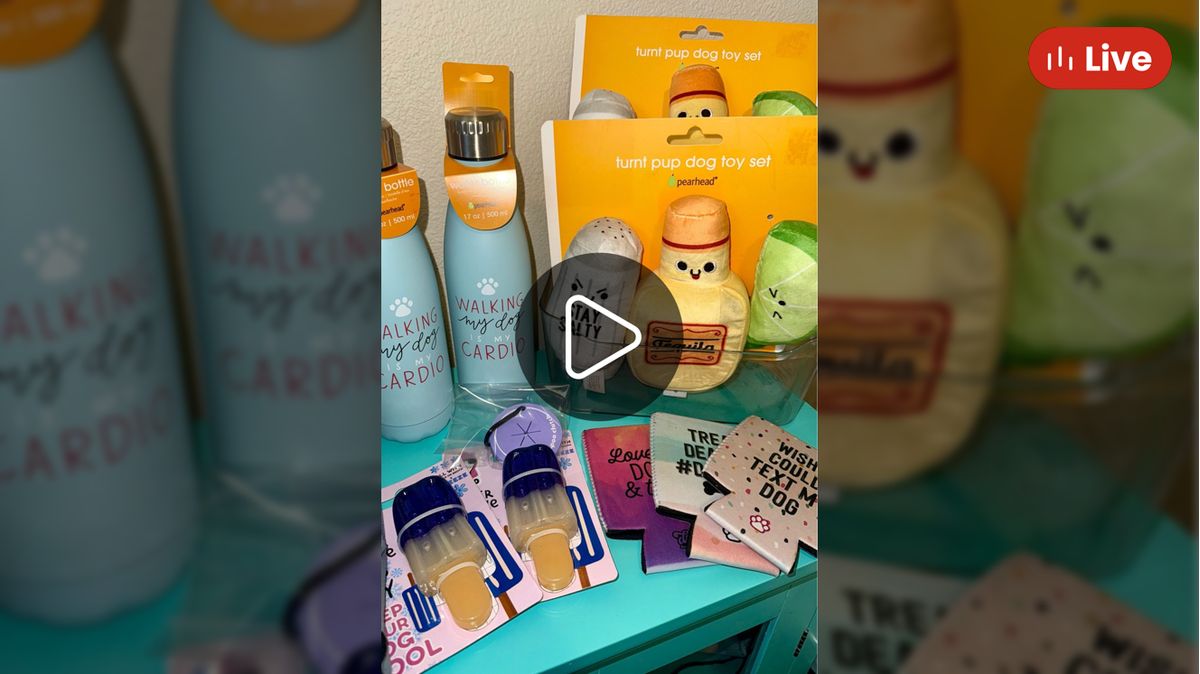 swiftlyariel13's tweet card. CALLING ALL DOG MOMS!! 🐾💕