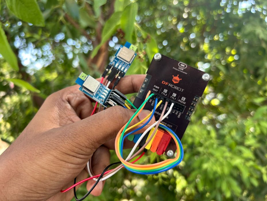 dfrobotcn's tweet card. Track distance like Apple AirTag using UWB modules, Python automation, and a live dashboard—DIY precision ranging made simple.