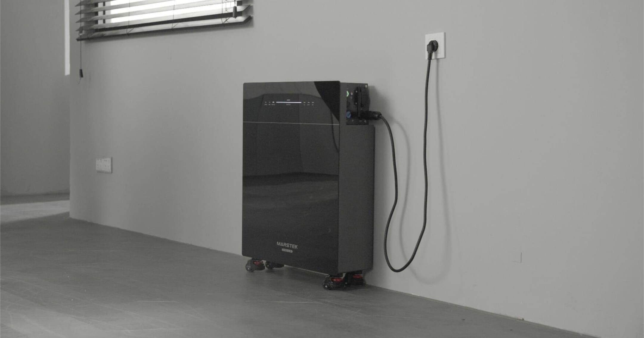 FwdBenelux's tweet card. In deze review duiken we dieper in de Marstek 5.12kWh thuisbatterij, een model dat belooft slim om te gaan met je energie.