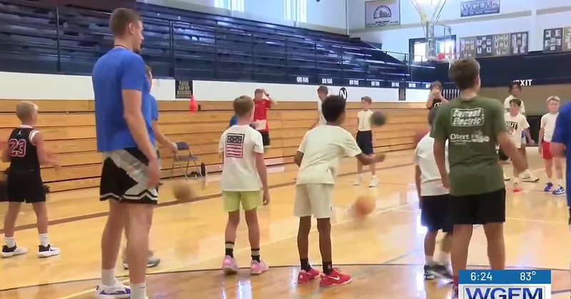 Tweet card summary image