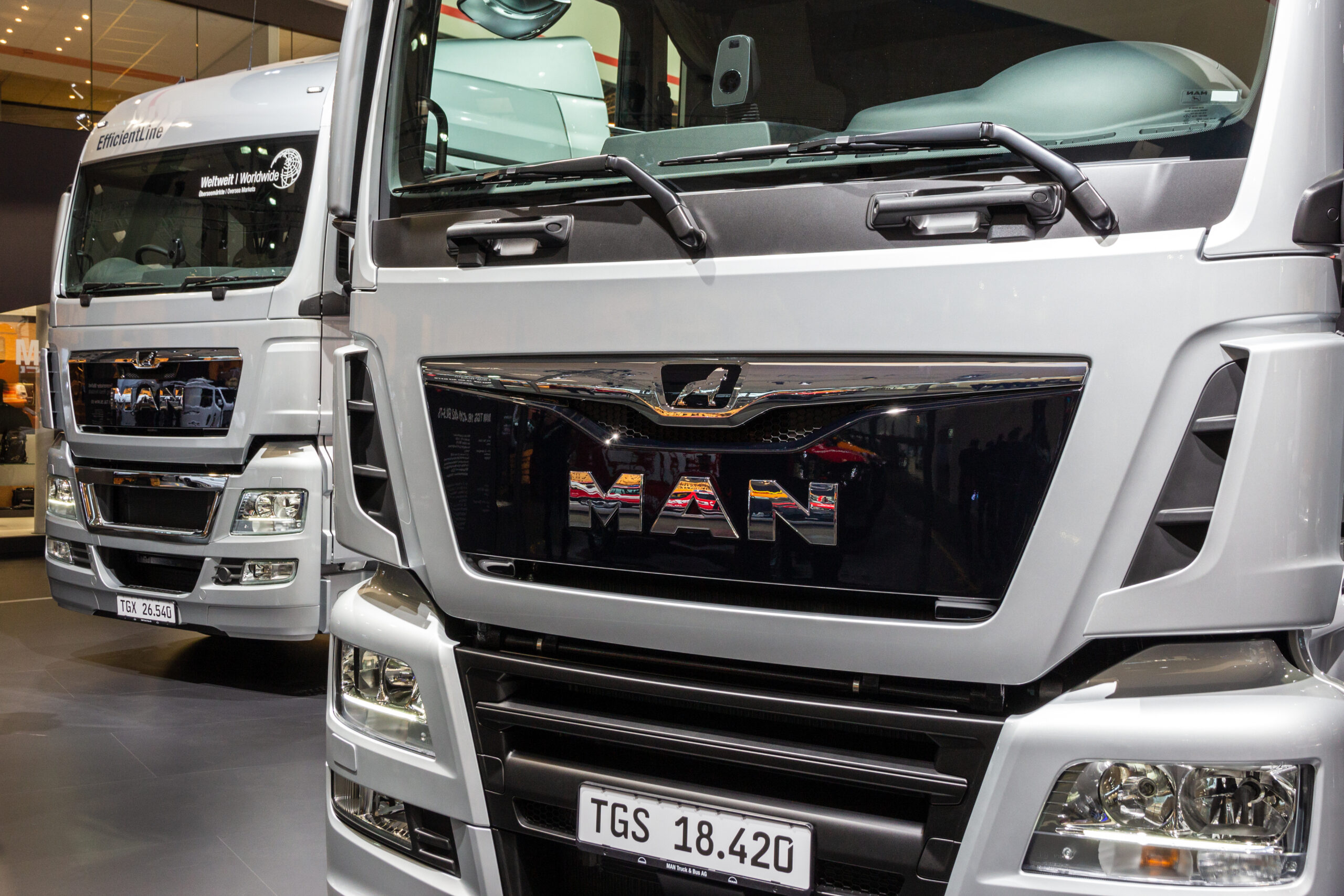 BlackoutNews_DE's tweet card. MAN verlagert Produktion nach Polen, um Kosten zu senken - Werk in Krakau soll künftig eine Schlüsselrolle einnehmen