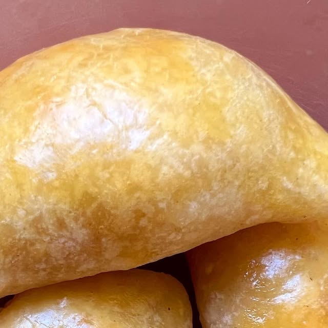 FuxicodeMulher1's tweet card. Delícias da Célia (@deliciasdacelia_rj) • Instagram photo