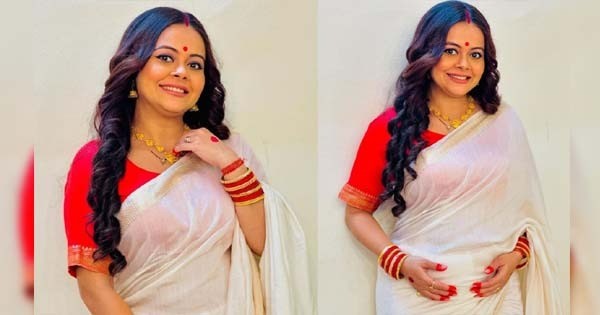 PeoplesUpdate's tweet card. बंगाली बाला के गेटअप में एक्ट्रेस देवोलीना ने फ्लॉन्ट किया Baby Bump, जानिए सोशल मीडिया पर फैंस का क्या आया रियेक्शन