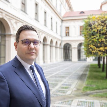 Tweet card summary image