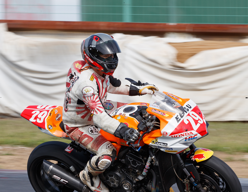 imotorcycleJP's tweet card. テイスト・オブ・ツクバに参戦する倉垣福太郎さんの駆るCB1000RはSC-Project、LighTech、PerformanceTechnologyにRace Seatsを装備。2024年SATSUKI STAGEでは見事2位を獲得しましたので、レポートさせていただきます！