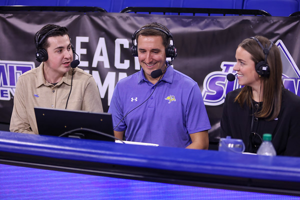 sampsonsnapshot's tweet card. South Dakota State Jackrabbits against the North Dakota State Bison on November 24 at First Bank and Trust Arena for the Summit League Volleyball Championships in Brookings, South Dakota.