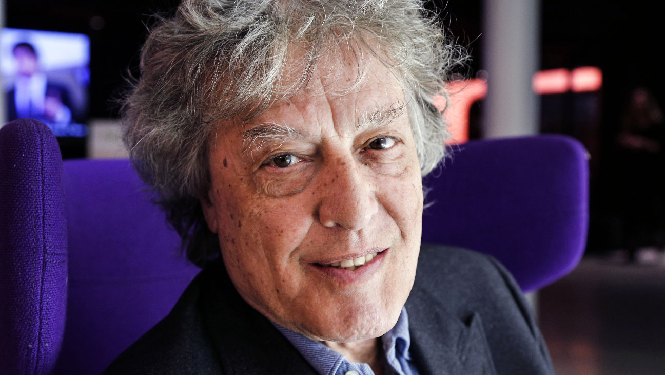 THR's tweet card. The British playwright won acclaim for 'Rosencrantz and Guildenstern Are Dead,' 'The Real Thing' and 'Leopoldstadt' and received an Oscar for 'Shakespeare in Love.'