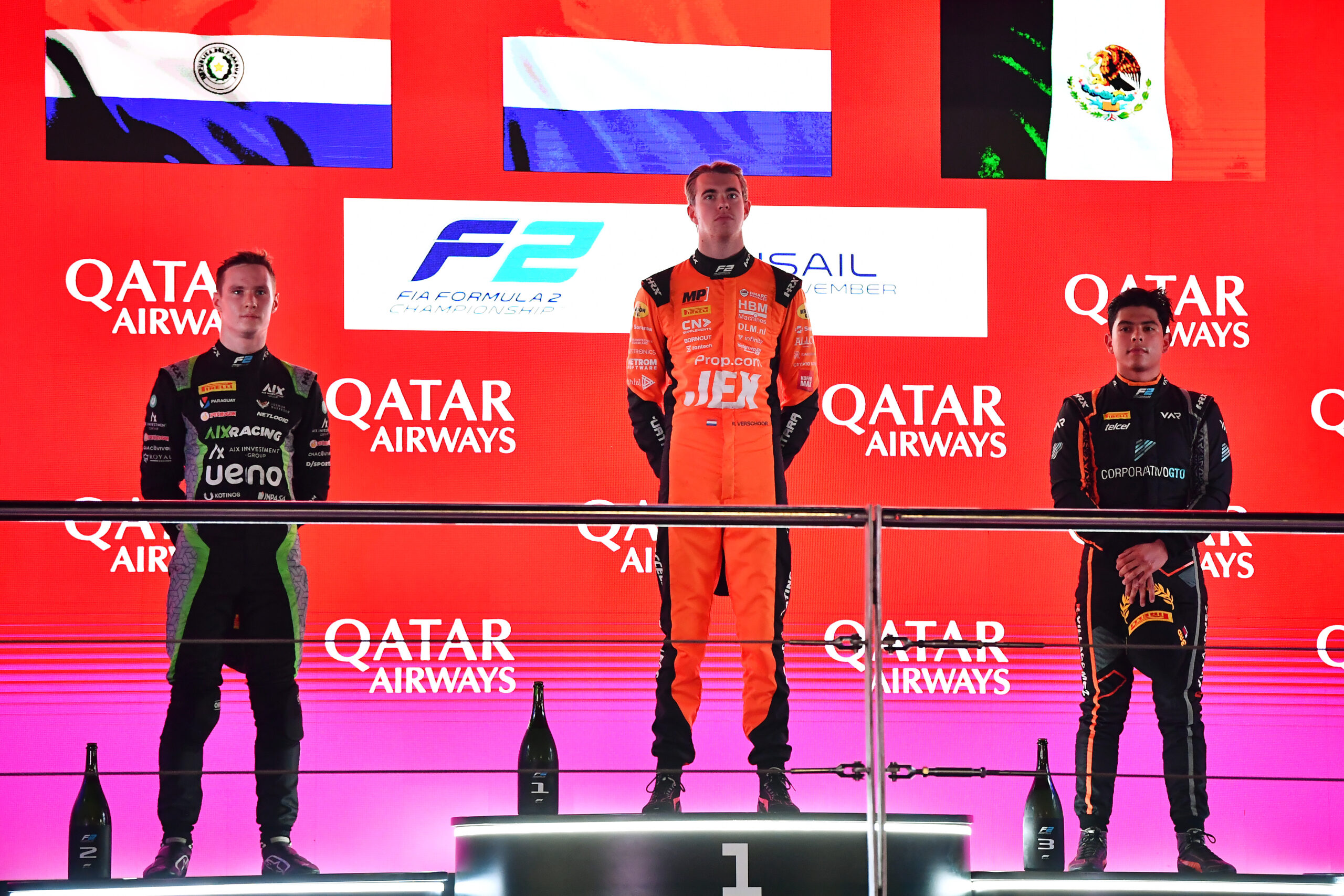 Formule1's tweet card. Richard Verschoor houdt zijn titeldroom in leven met een sprintzege in de Formule 2 op het Lusail International Circuit, Qatar.