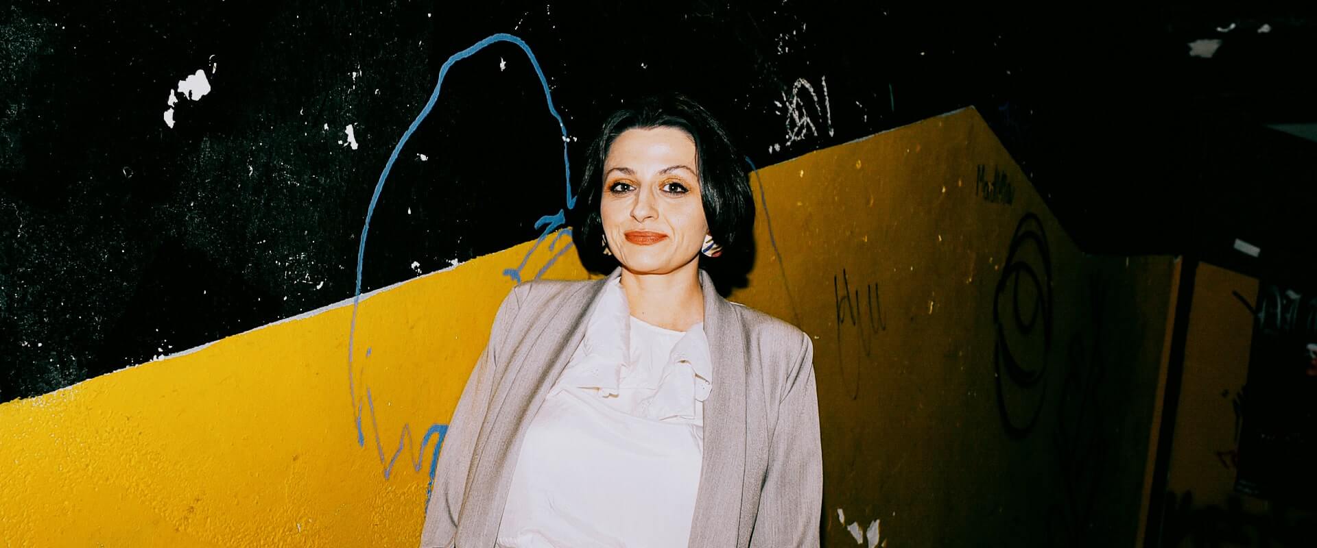 oblakoderportal's tweet card. Intervju sa Anom Vučković, spisateljicom, novinarkom i scenaristkinjom povodom njene nove knjige Bazen