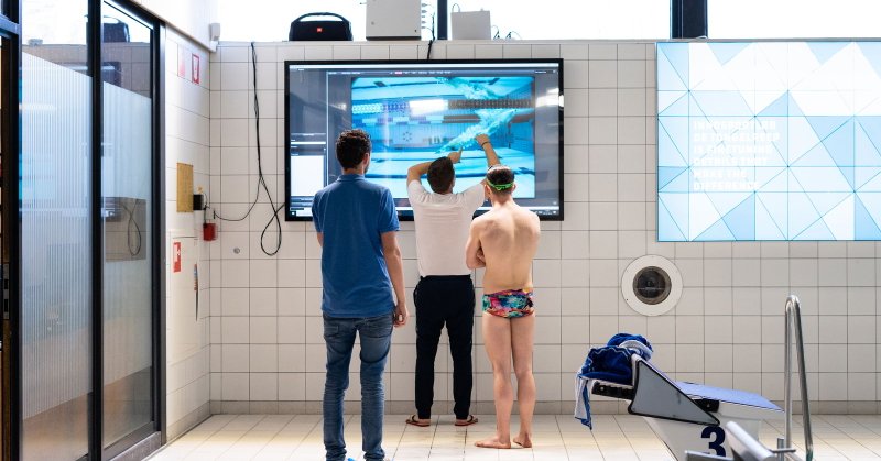 Tweet card summary image