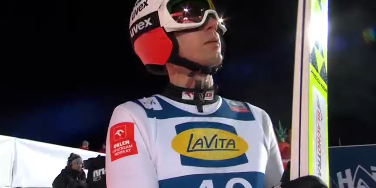 stanczyk_pawe's tweet card. Pięciu Polaków punktowało w zawodach PŚ w Lillehammer, gdzie zainaugurowano sezon 2025/2026. Udany debiut Kacpra Tomasiaka.