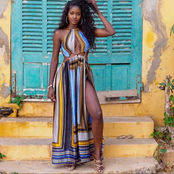 arrayoffaces's tweet card. New Women's Blue & White Sleeveless Pleated Striped Maxi Dress Size Small Condition: New Size: Small Color: Blue & White Size Type: Regular Style: Maxi Type: Dress Accents: Pleated Sleeve Length:...