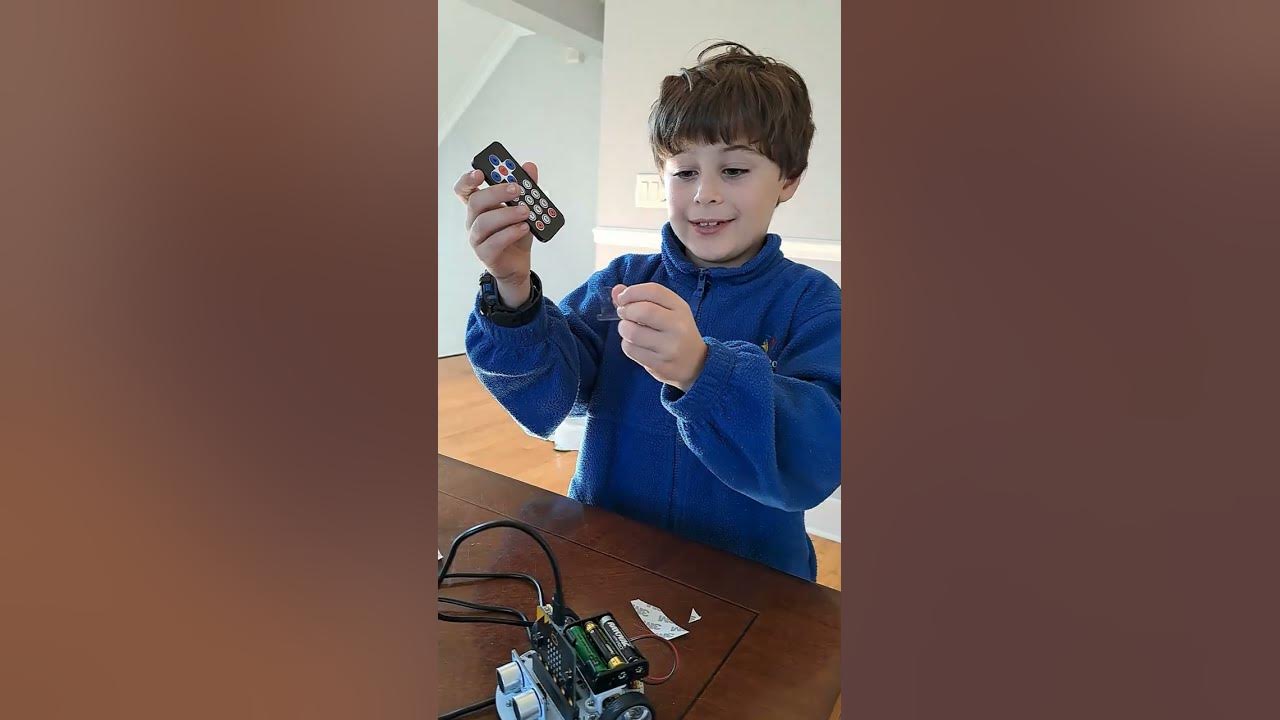 j_martay's tweet card. HolaSmart Robot Car for Micro:bit HS1002