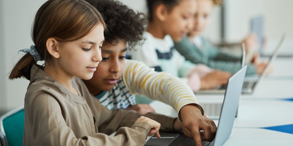 RIRE_CTREQ's tweet card. How can teachers engage students to learn problem-solving skills across the curriculum? One program has set out to teach computational thinking (CT) ...