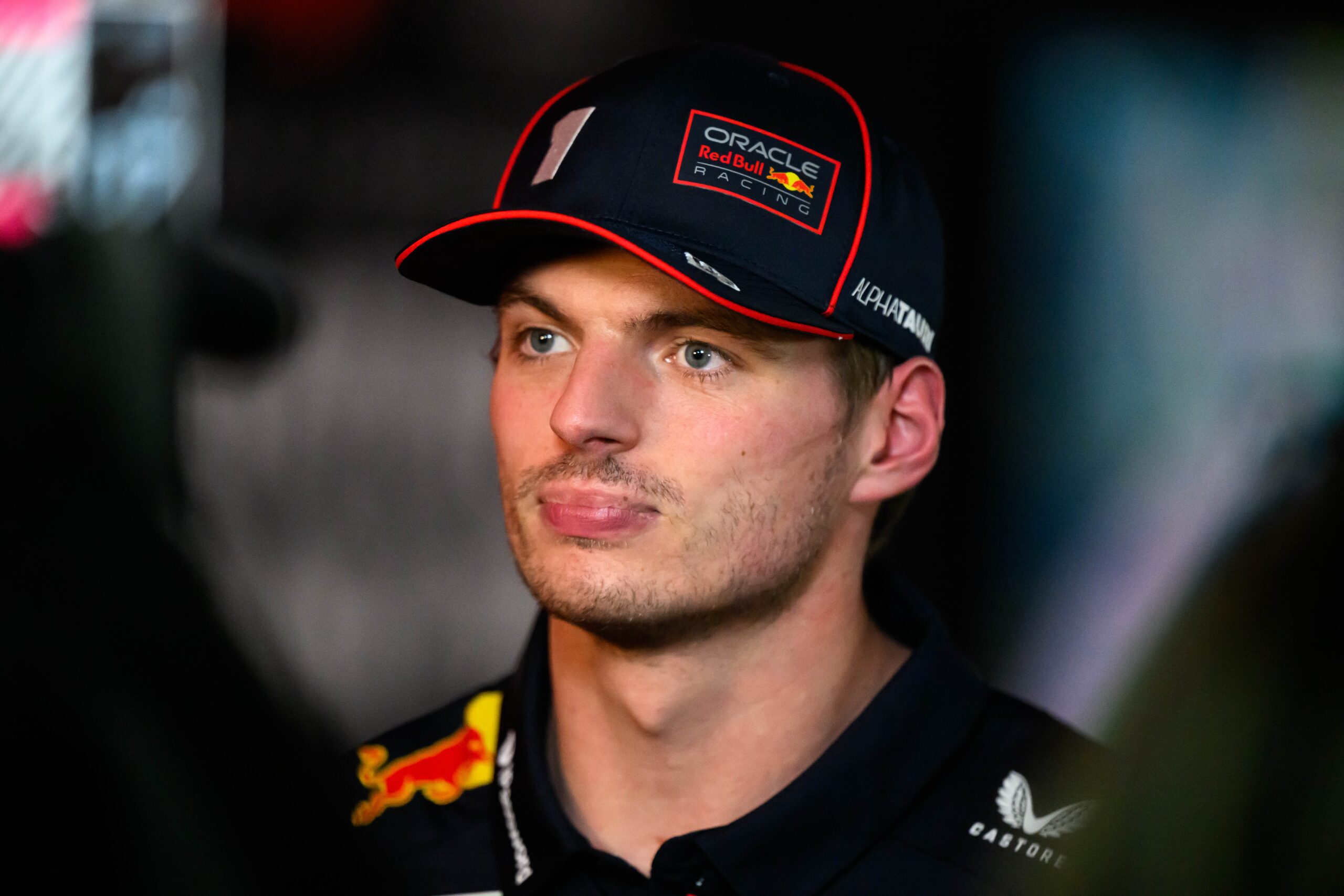 Formule1's tweet card. Max Verstappen kan leven met de derde plek op de startgrid voor de Grand Prix van Qatar. "Ik ben in elk geval iets tevredener dan eerst", zei hij na de