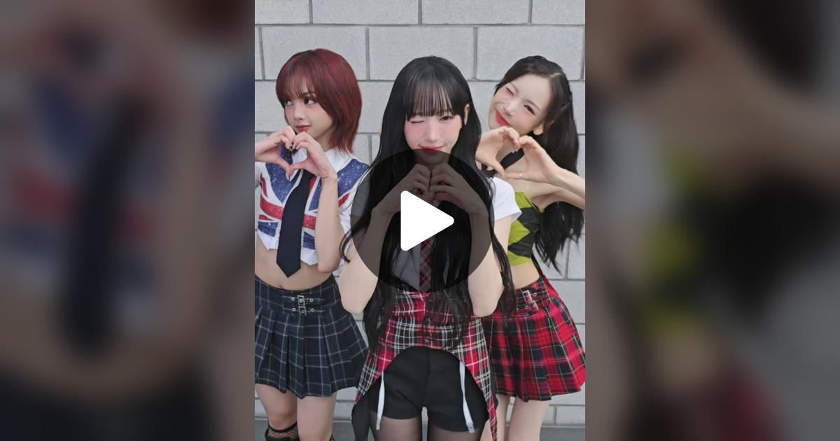 5ecretNumber's tweet card. 좋아요 123.7K개, 댓글 1003개가 있습니다. "시크릿넘버만 밤바라밤😘😜"