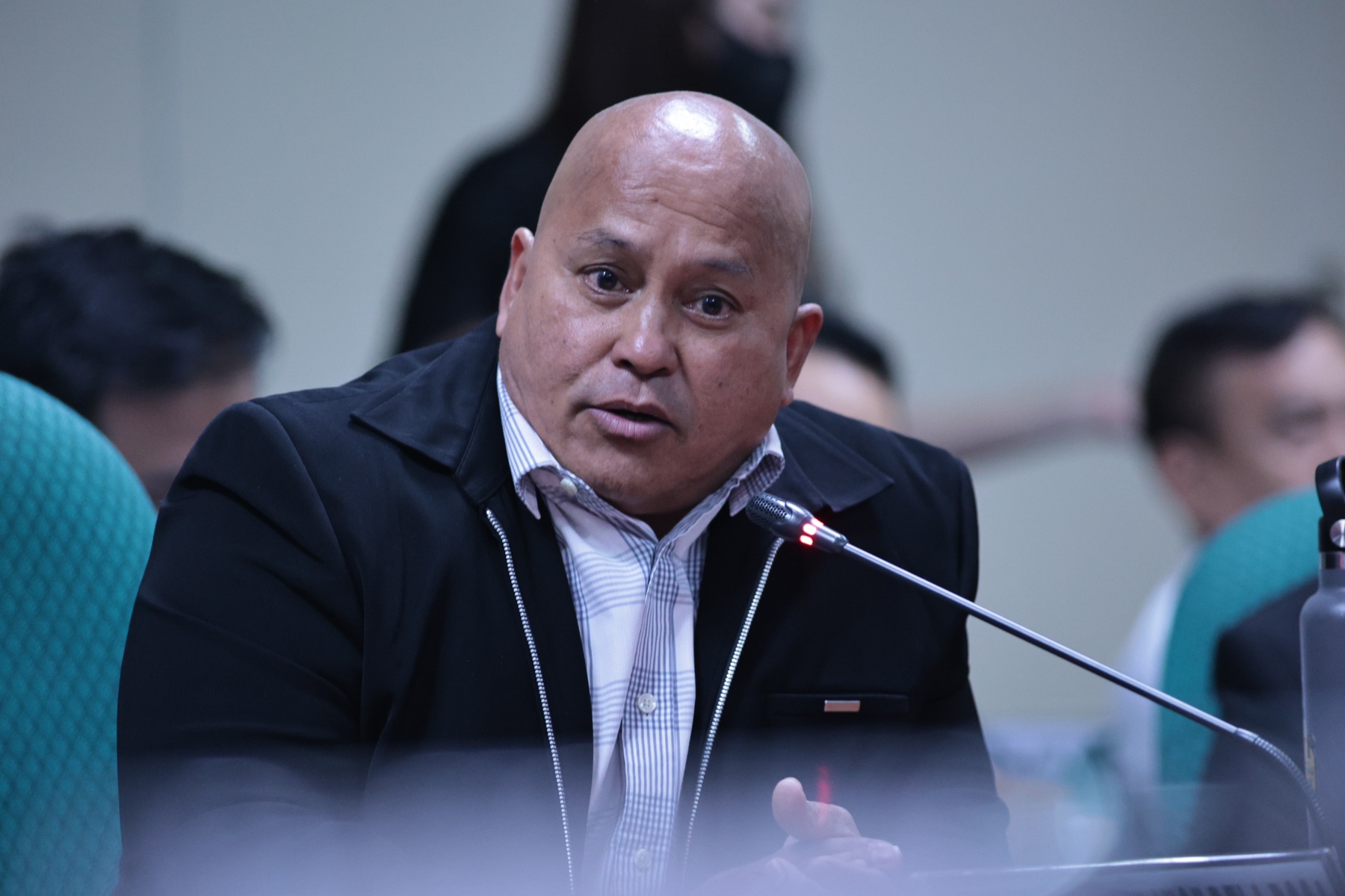inquirerdotnet's tweet card. Filipinos supporting ICC should be made to sing the Philippine national anthem 1,000 times to revive their love for country, said Dela Rosa.