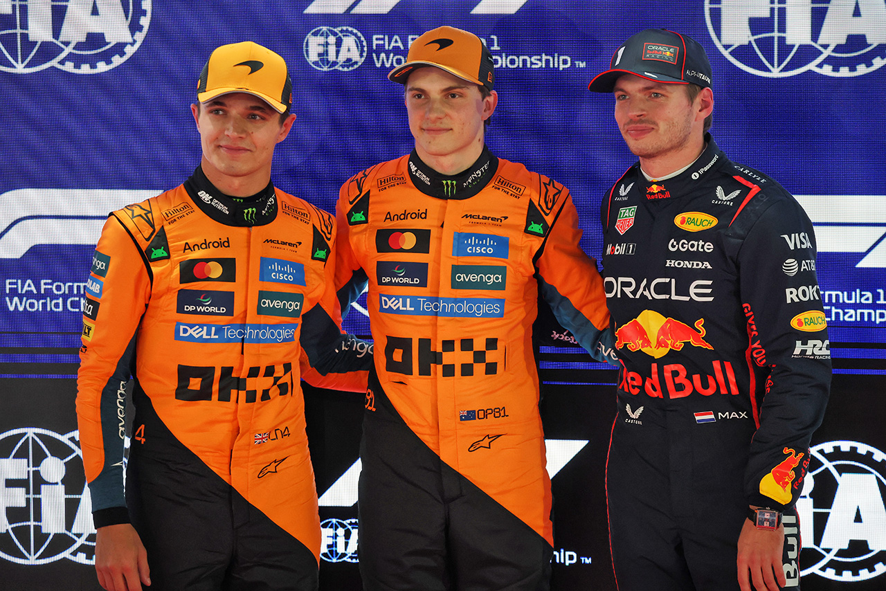 AUTOSPORT_web's tweet card. 　現地時間2025年11月29日（土）、F1第23戦カタールGPの予選が行われ、オスカー・ピアストリ（マクラーレン）がポールポジションを獲得した。2番手はランド