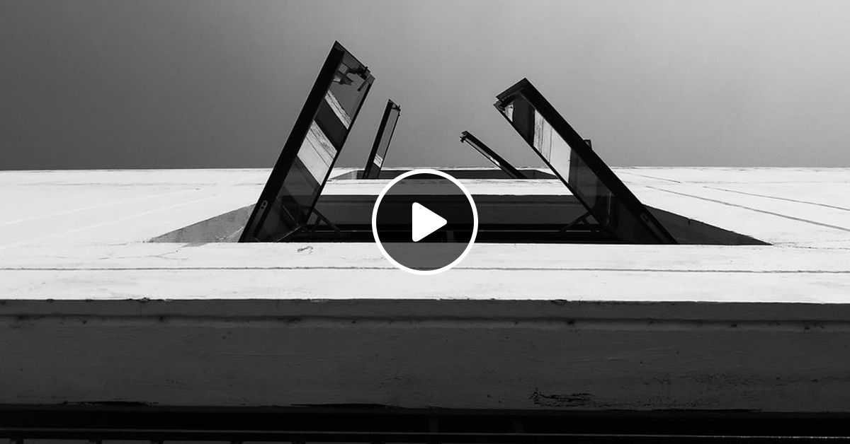 radioprogramme's tweet card. New music from Yeah Yeah Yeahs and Who is She as well as a bunch of fun jams.