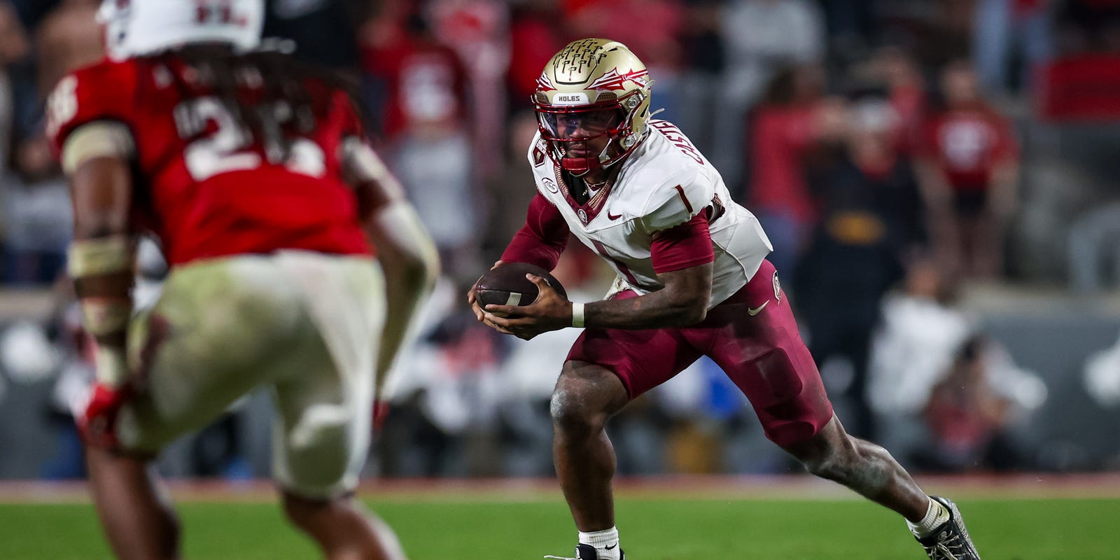 FSView's tweet card. The Seminoles dropped to 5-6 on the season as they fell 21-11 against the N.C. State Wolfpack Friday night.