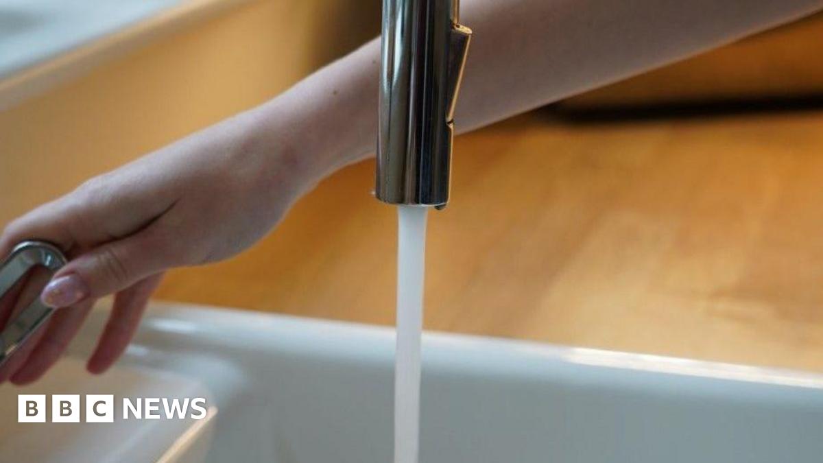 BBCRadioKent's tweet card. A spokesperson says tankers have been deployed and a bottled water station has been set up.