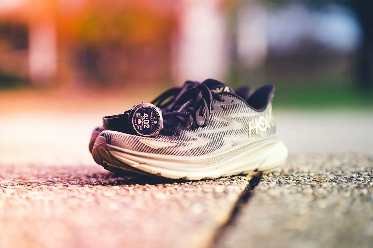 BRICS_IN4U's tweet card. Watch China's advanced humanoid robot take on the half marathon, demonstrating rapid growth in robotics technology