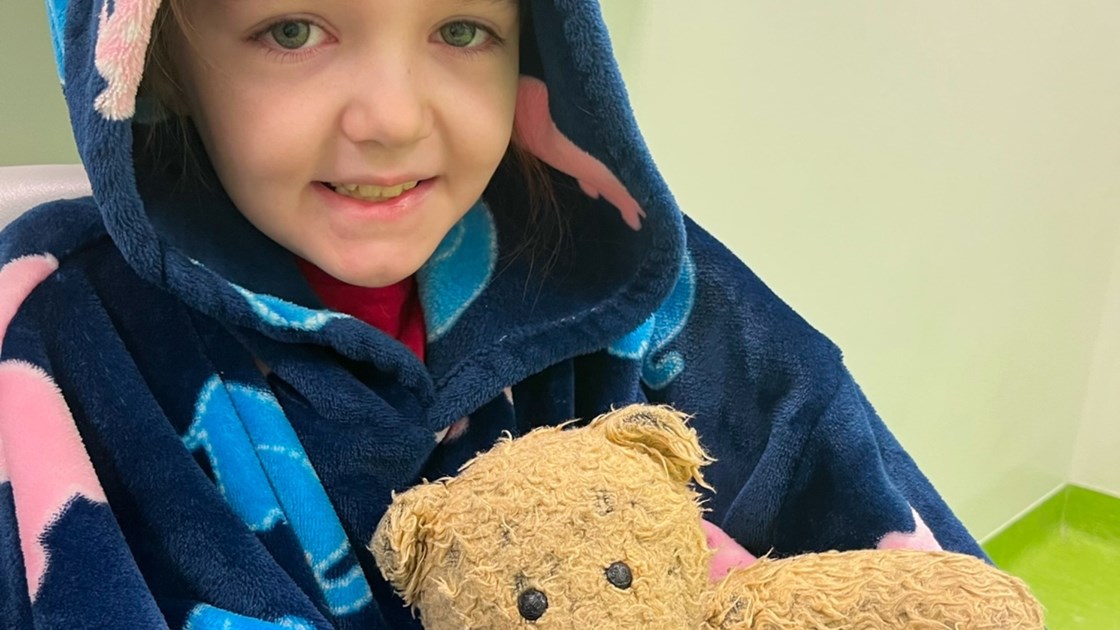 JourneyStoma's tweet card. Help Jessica Dowle raise money to support A Bear Named Buttony