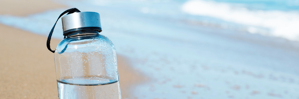 Refill's tweet card. With 30,000 Refill stations on the app, the solution is in your hands. Refill to save money, time and the environment.