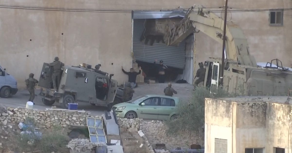 haaretzcom's tweet card. ***