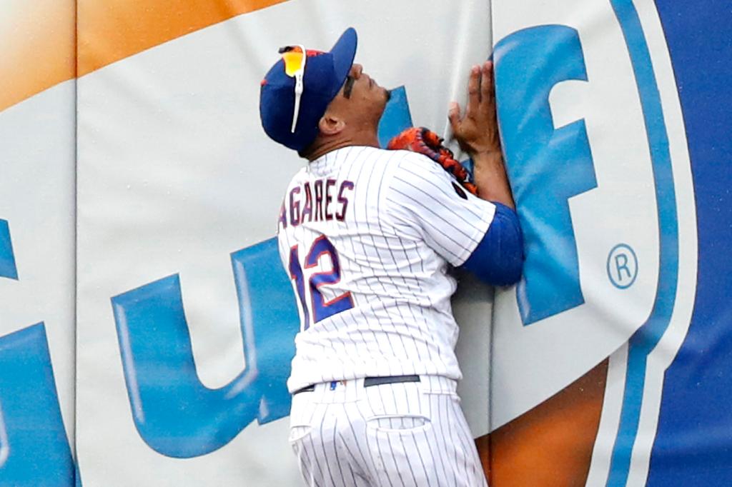 axxll's tweet card. The only thing missing was Terry Collins cracking a self-deprecating joke. Friday was straight out of last year’s injury-filled, 92-loss season. The only difference was Mickey Callaway, not...