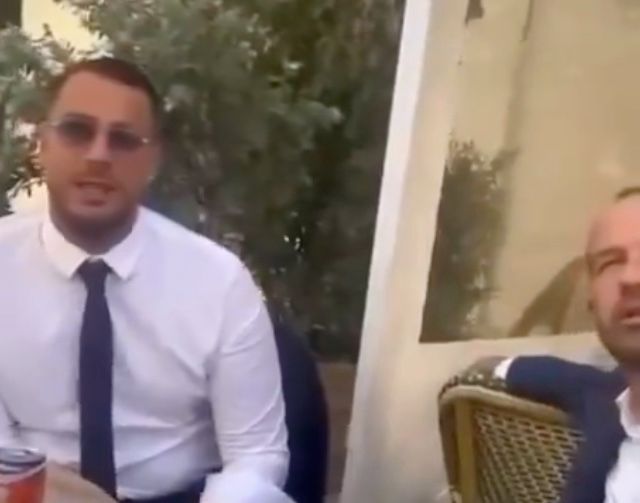 leJDD's tweet card. Après l’offensive d’Israël contre le Hezbollah au Liban, une passante n’a pas hésité à interpeller plusieurs députés de La France insoumise attablés en terrasse, parmi lesquels Manuel Bompard et...