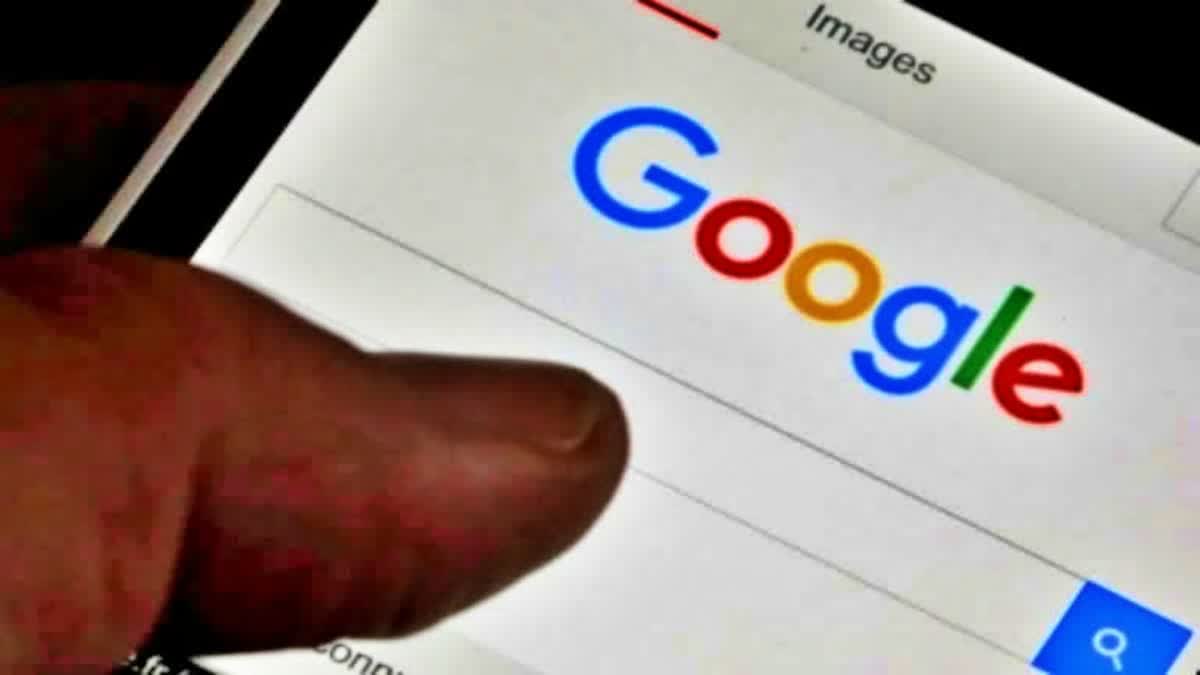 ETVBharatKA's tweet card. Google Messages New Feature: ಗೂಗಲ್ ಮೆಸೇಜಸ್ ಶೀಘ್ರದಲ್ಲೇ ಹೊಸ ಫೀಚರ್​ವೊಂದನ್ನು ಪರಿಚಯಿಸಲಿದೆ. ಇದರಿಂದ ಗ್ರೂಪ್​ ಚಾಟ್‌ ಇನ್ನಷ್ಟು ಸುಲಭವಾಗಲಿದೆ.