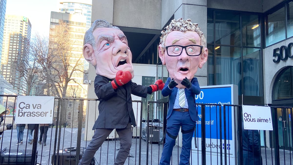 CoalitionSante's tweet card. Plus de 50 000 personnes ont marché au centre-ville de Montréal lors d’une manifestation qui a rapidement pris des airs de protestation contre la CAQ.