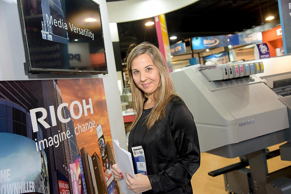 FIC_PR's tweet card. Ricoh estará presente en ExpoSign, la bienal de comunicación audiovisual, marketing y publicidad, donde ofrecerá diferentes soluciones...