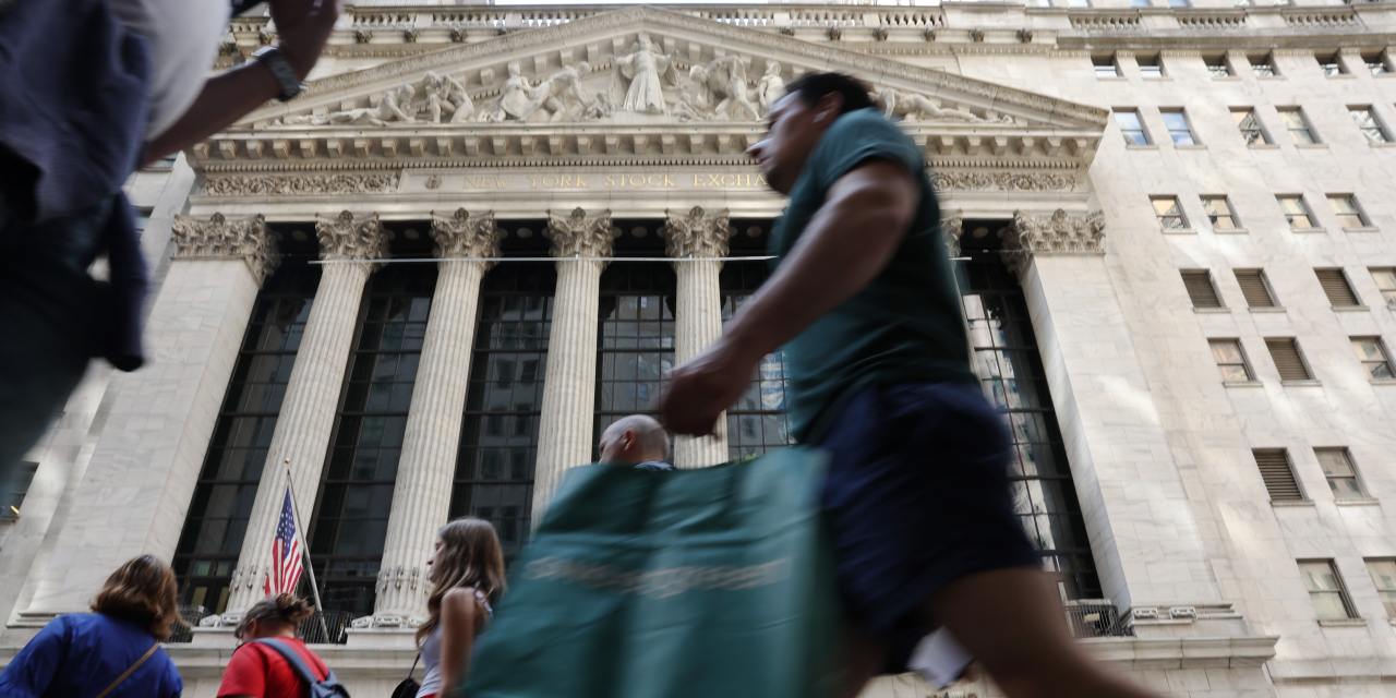 MertiumCrypto's tweet card. Stocks dipped and government-bond yields reached a 15-year high after minutes from the most recent Fed policy meeting showed central bankers are worried about a possible resurgence in inflation.