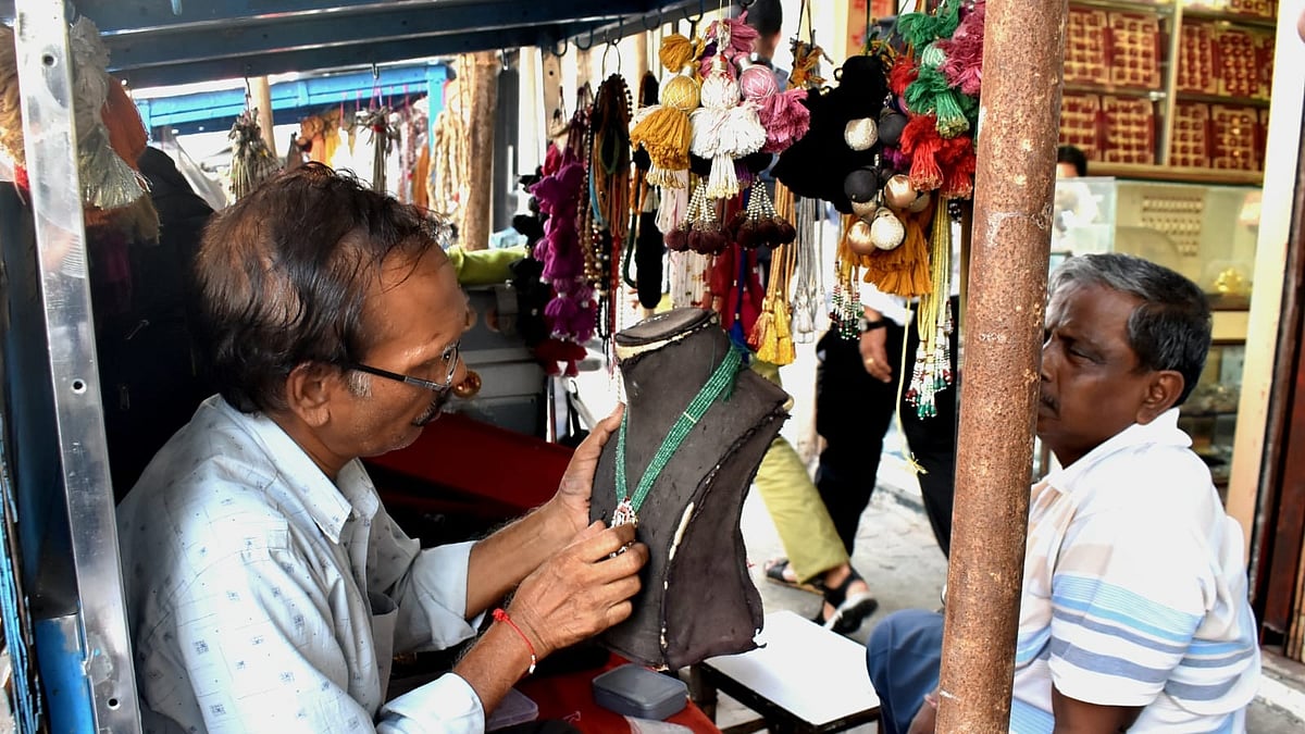 fpjindia's tweet card. Mumbai: INTACH To Document 'Art And Craft' Hub Of Bhuleshwar-Kalbadevi