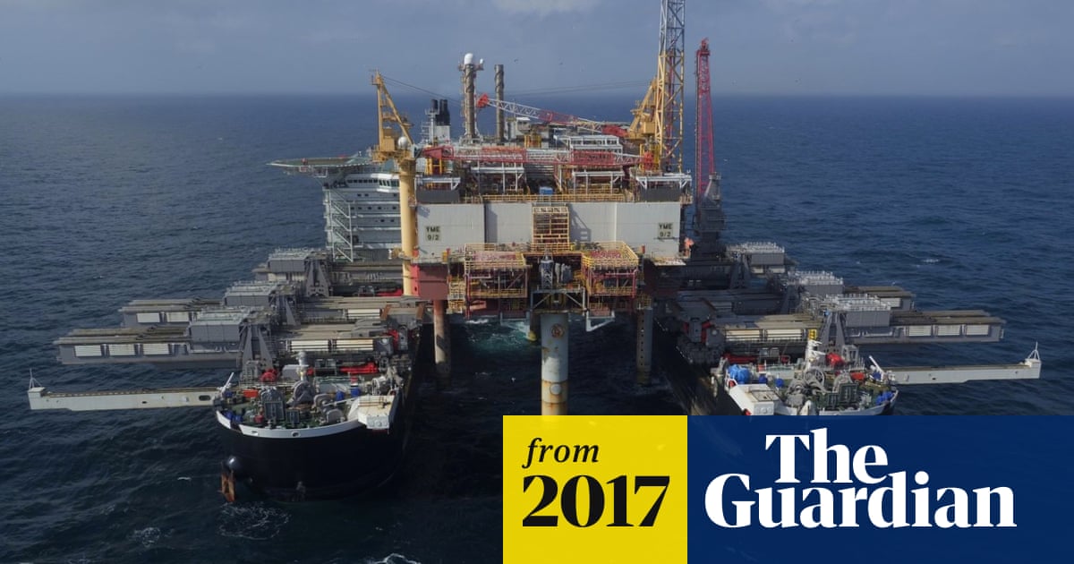 FlagModelMaking's tweet card. As the Pioneering Spirit prepares for a record-breaking lift for Shell, we look at its role in cleaning up the North Sea