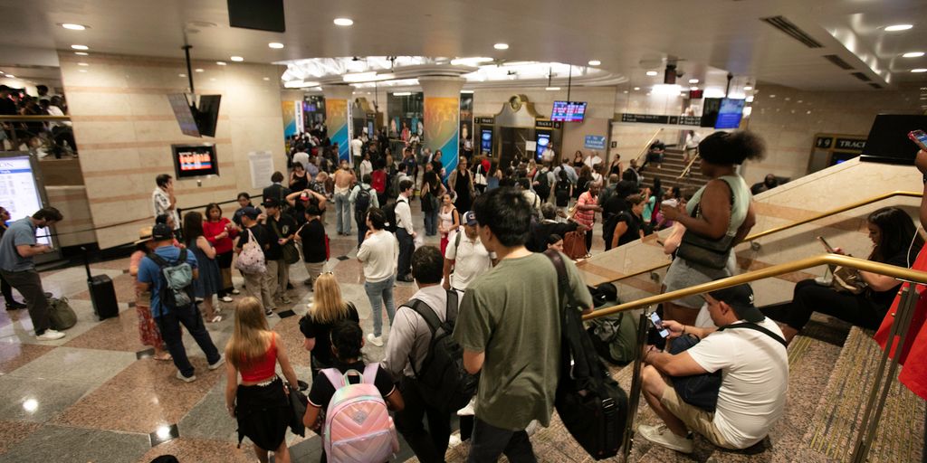 build_gateway's tweet card. Op-ed: Why it's vital to keep the Gateway Hudson Tunnel project on track