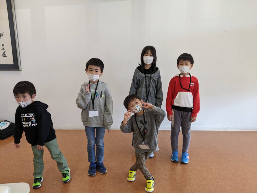 DojoNihonmatsu's tweet card. こんにちは、子どものためのプログラミング道場「CoderDojo二本松」のチャンピオン(主催者)たんじです。先日ついに第1回を開催となった、CoderDojo二本松。今回は、1回目開催へのちょっとした振り返りで小テーマに絞って、「道場開催に向けた子どもたちを集めるための活動」について記事にしてみます。この記事はCoderDojo Advent Calendar 2022(毎日みんなが日替わり...