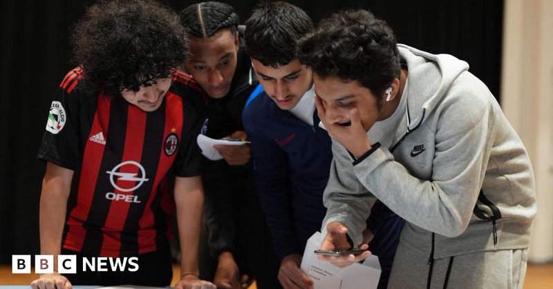 Tweet card summary image