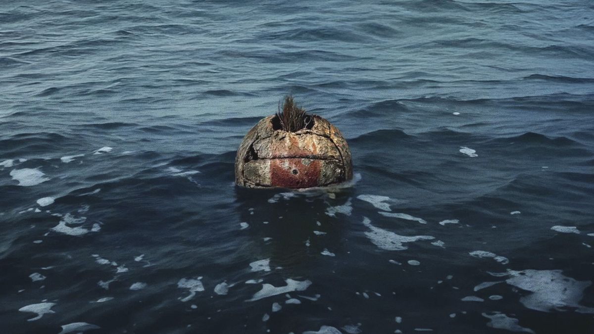 WebDesignerMag's tweet card. See what the world's most famous volleyball would look like today.