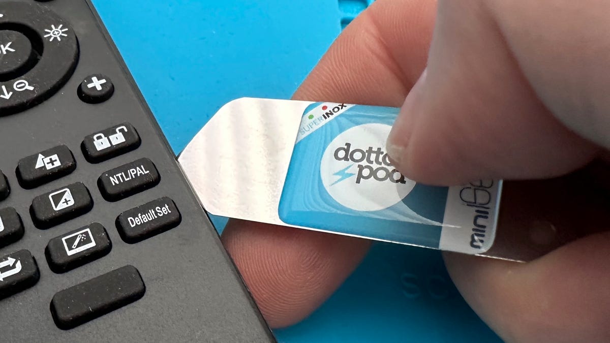 ZDNET's tweet card. The Mini iSesamo is durable, flexible, and surprisingly capable. Here's my experience with it.