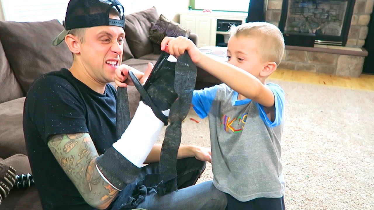 RomanAtwood's tweet card. HE RIPPED MY CAST OFF!! Challenge GONE WRONG!